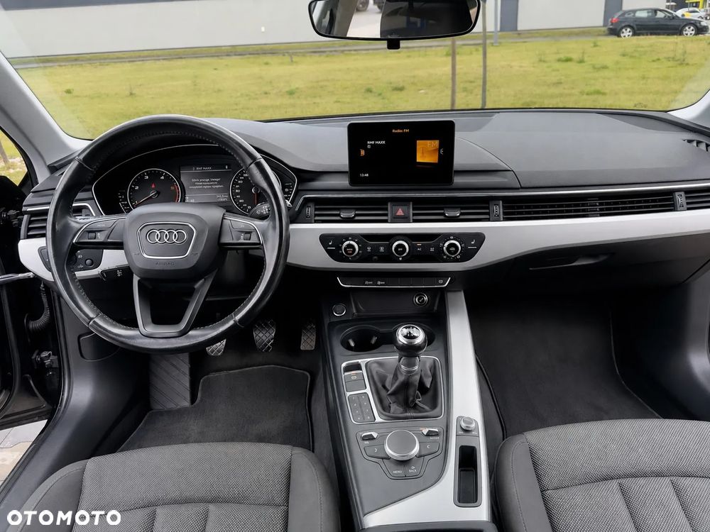 Audi A4 Avant - 4