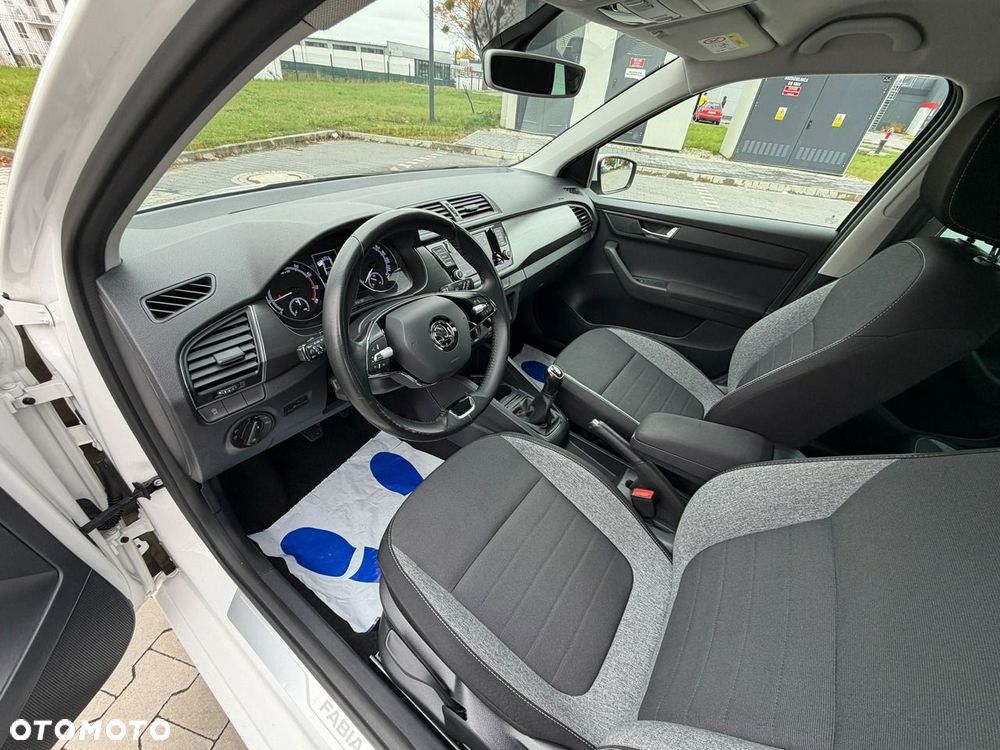 Skoda Fabia 1.0 TSI Drive 125 - 19