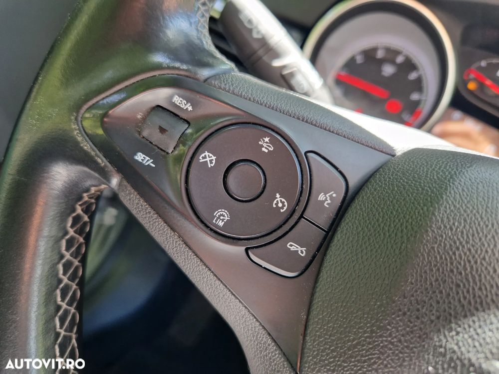 Opel Astra 1.0 Turbo Start/Stop Innovation - 32