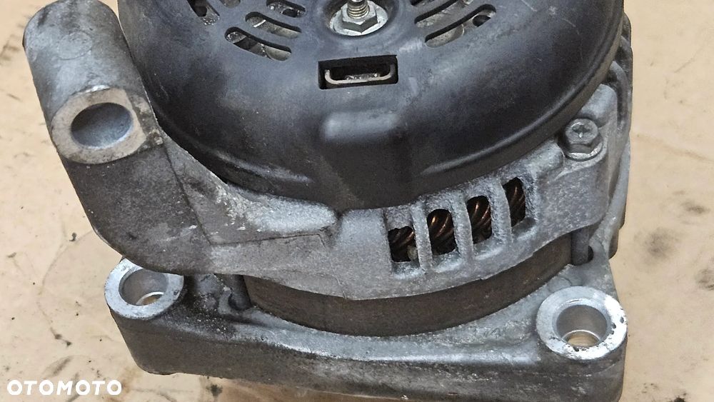Jeep Cherokee 2.8 CRD alternator 56044-672AB - 5