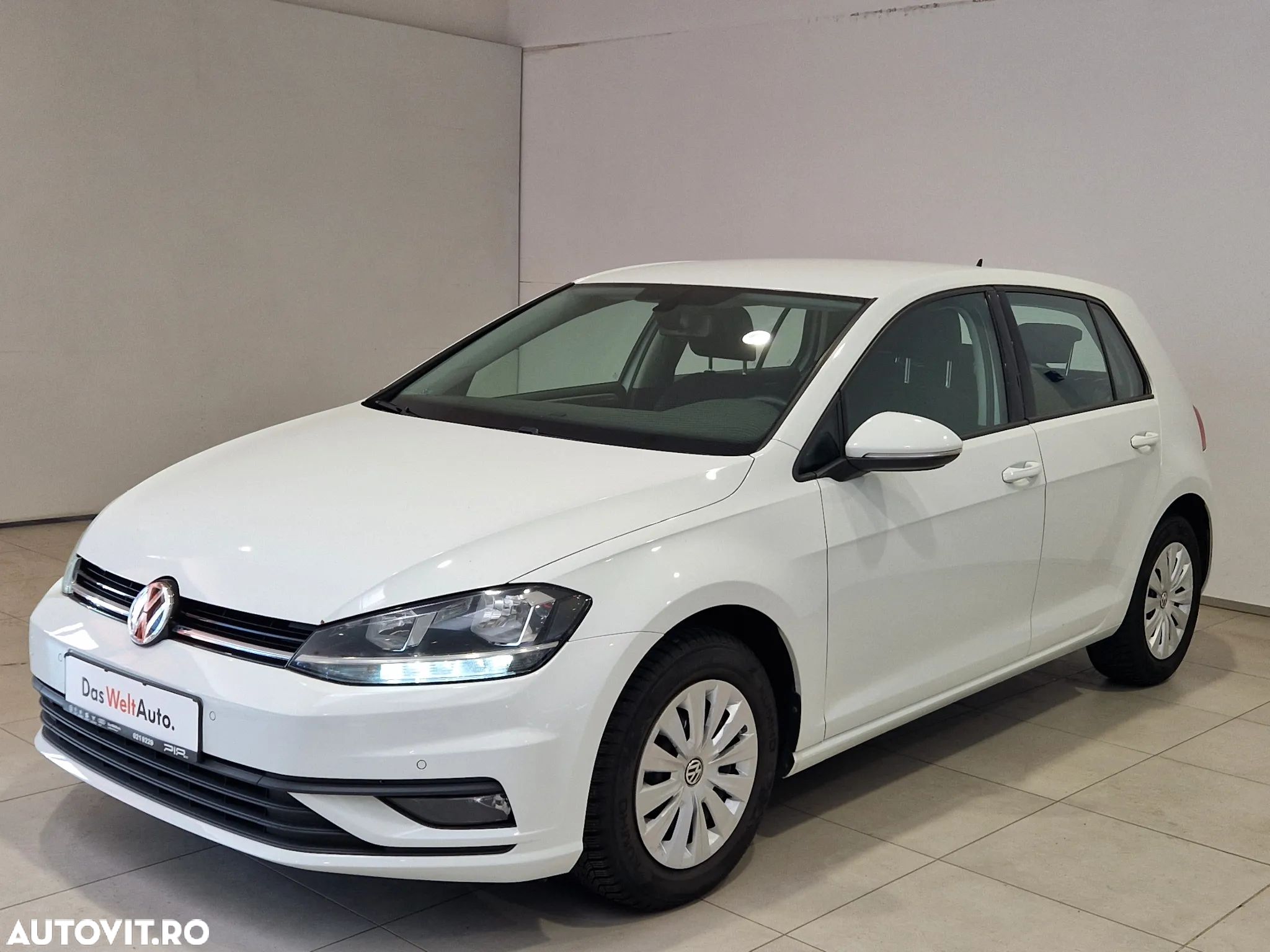Volkswagen Golf 1.6 TDI Trendline - 1