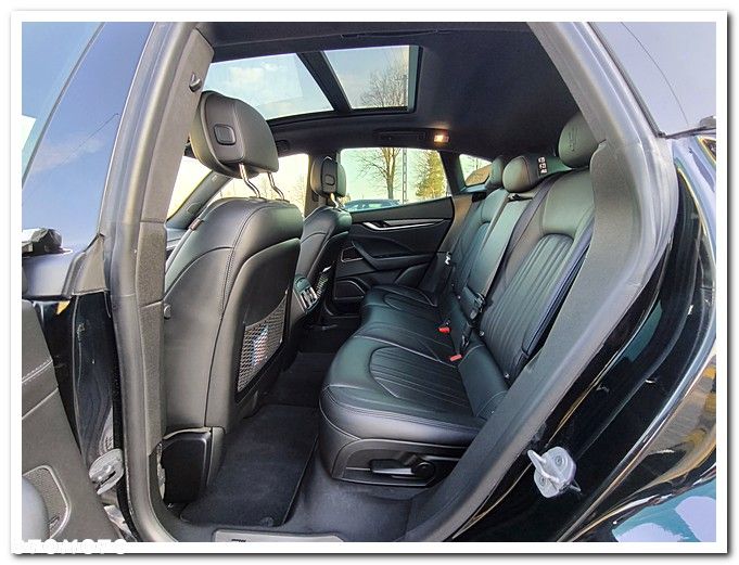 Maserati Levante Q4 Executive - 26