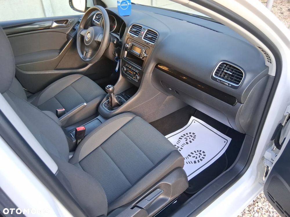 Volkswagen Golf 1.2 TSI MATCH - 8