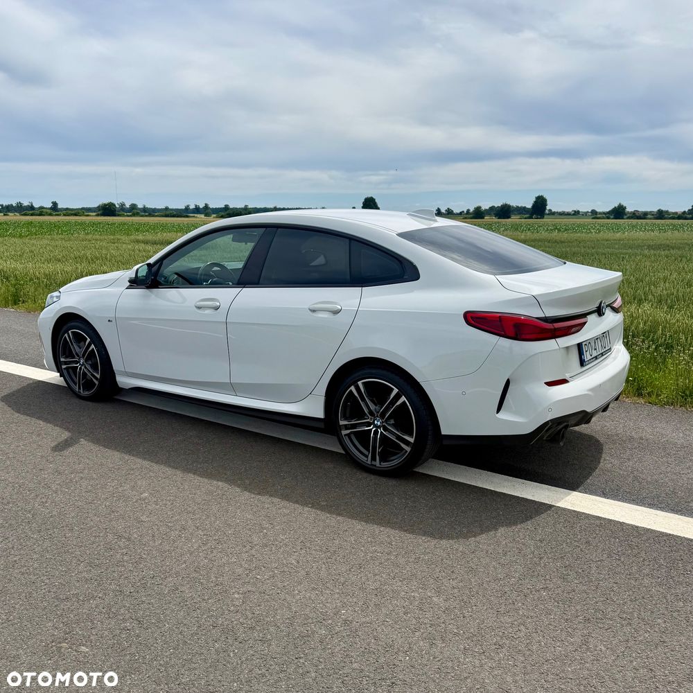BMW Seria 2 218i - 5