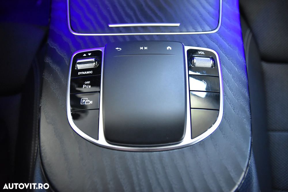 Mercedes-Benz E - 17