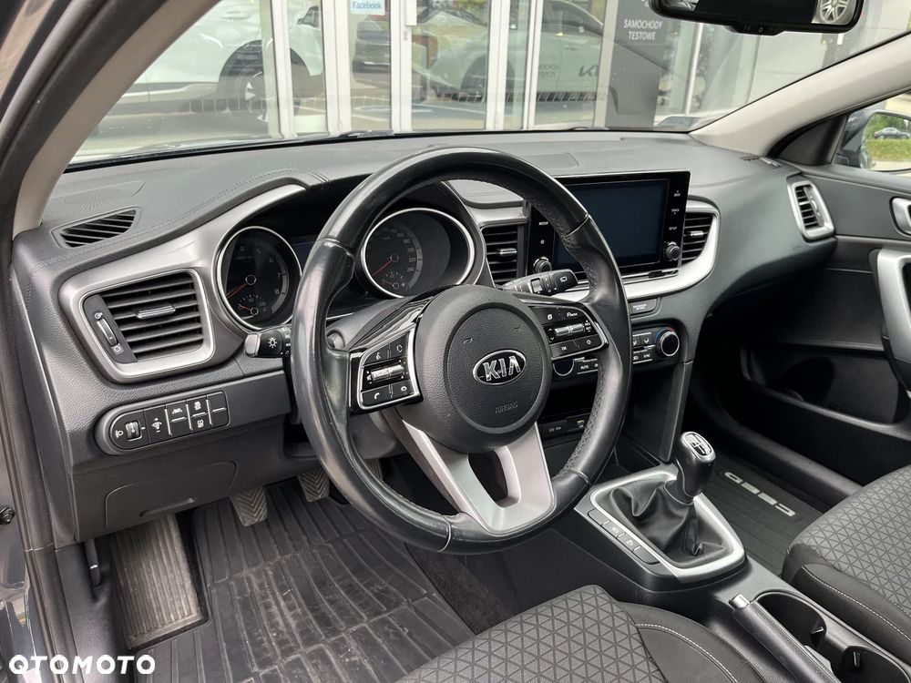 Kia Ceed 1.5 T-GDI M - 15