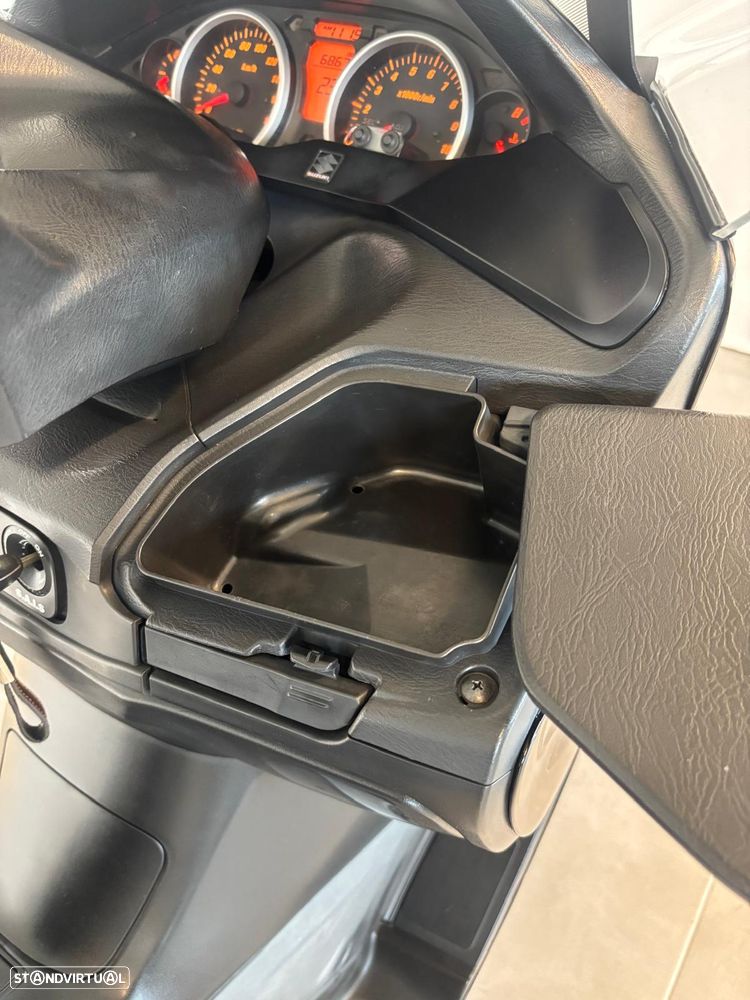 Suzuki AN Burgman 400I - 5