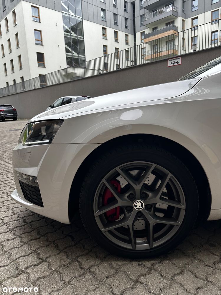 Skoda Octavia 2.0 TSI RS - 2