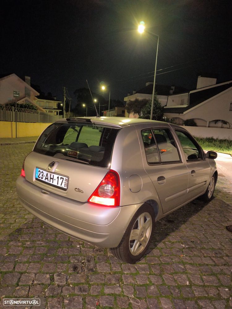 Renault Clio 1.5 dCi Confort Authentique - 3