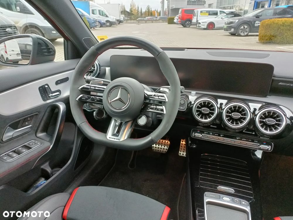 Mercedes-Benz Klasa A 45 S AMG 4-Matic 8G-DCT - 35