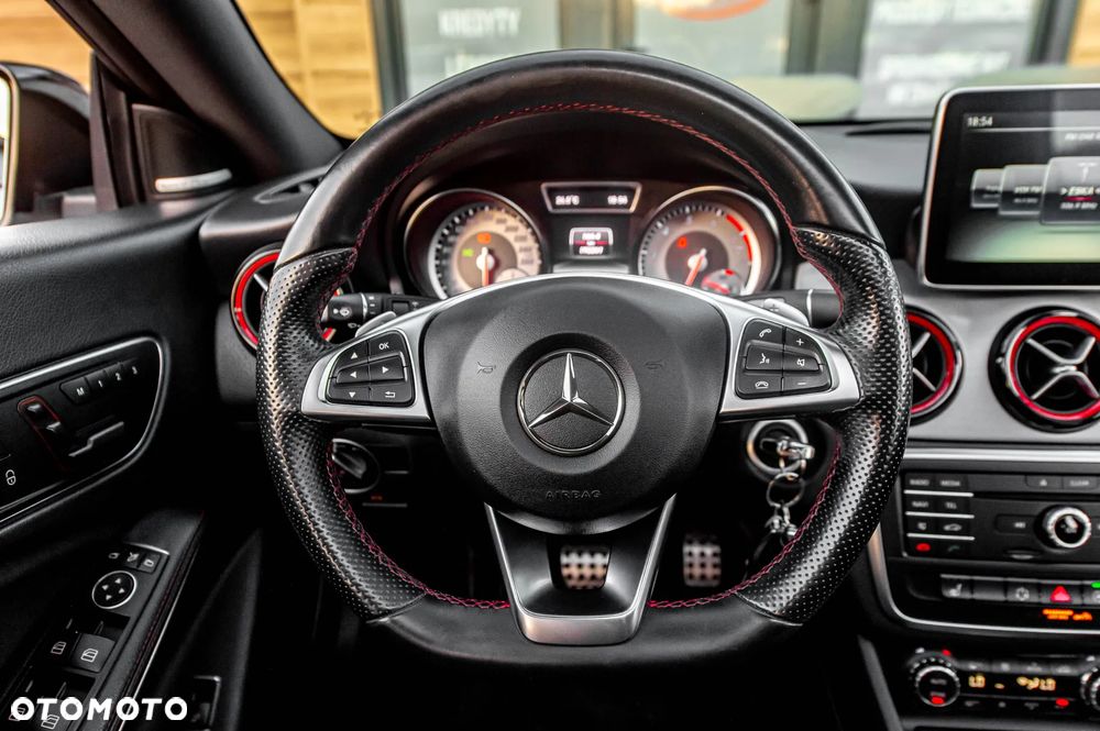 Mercedes-Benz CLA 250 4Matic 7G-DCT Sport - 26
