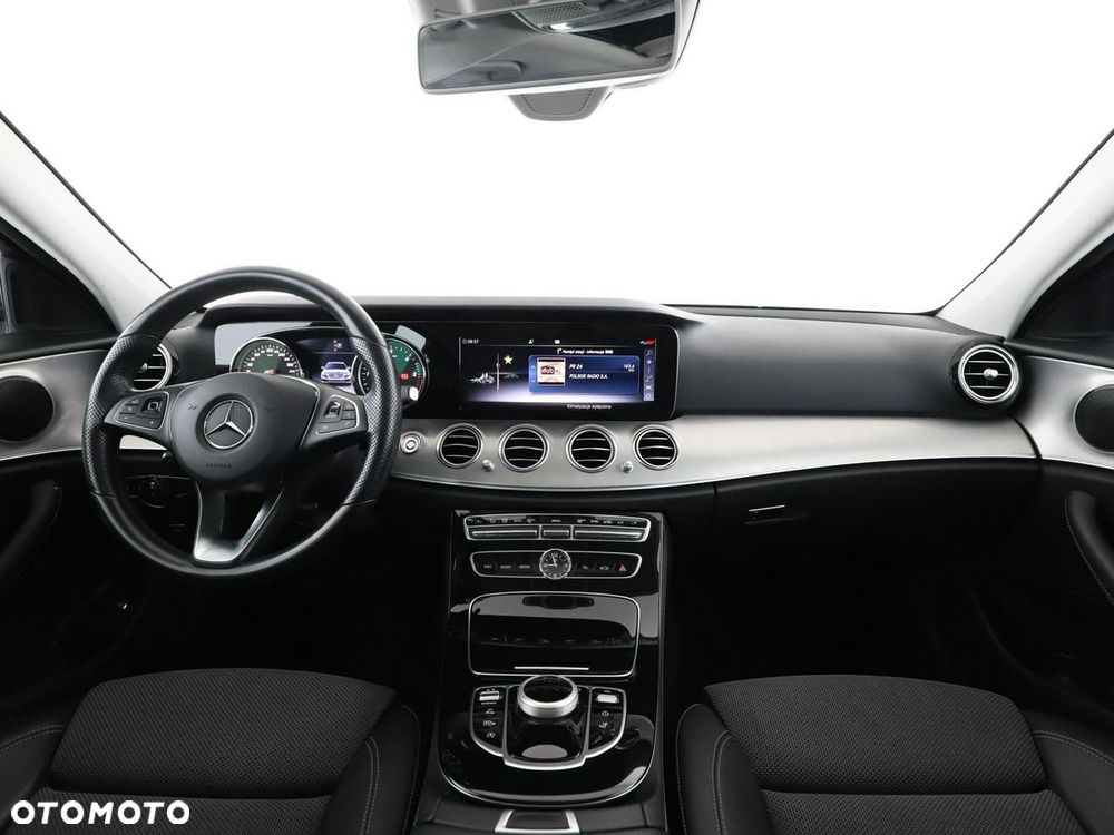 Mercedes-Benz Klasa E 220 d Avantgarde - 16