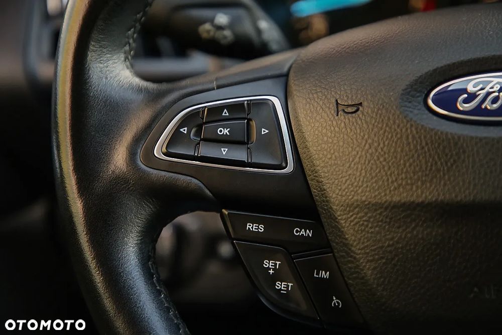 Ford Kuga 1.5 EcoBoost 2x4 Trend - 15