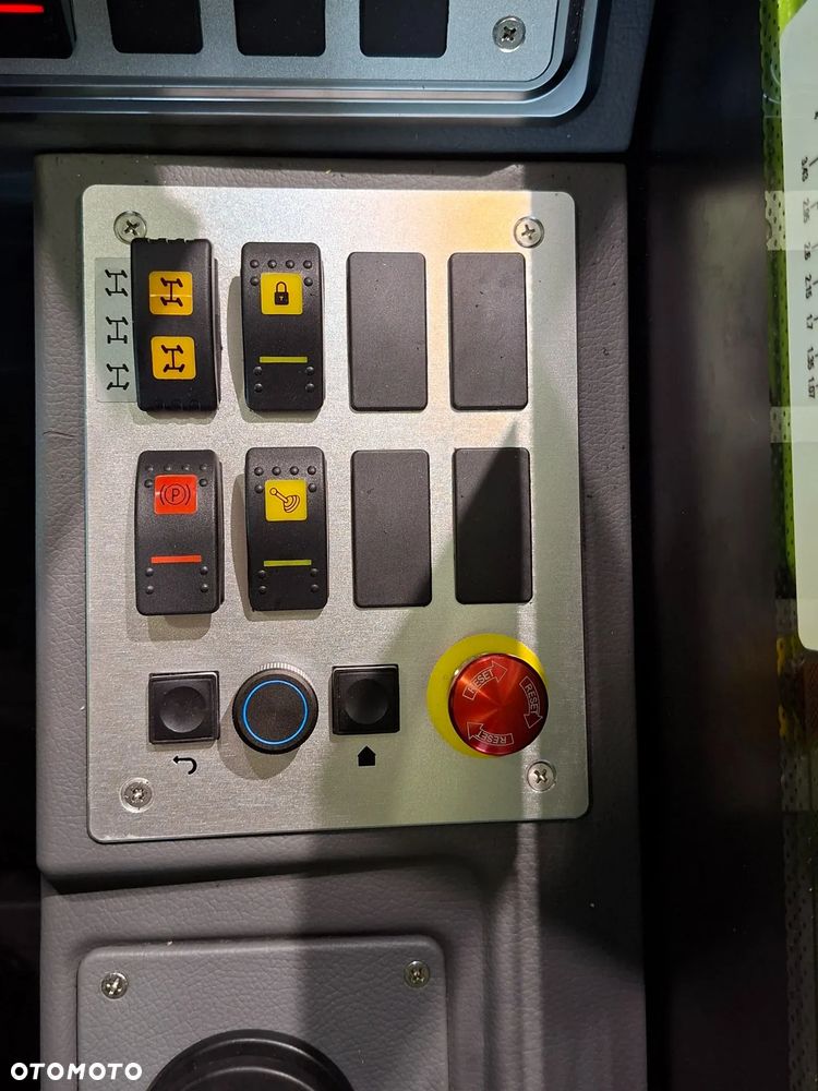 Zoomlion ZTH2506 - 10