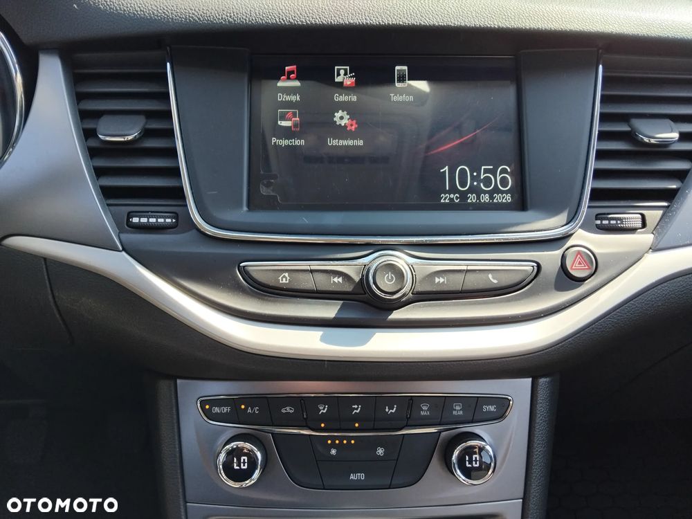 Opel Astra 1.4 T Dynamic - 9