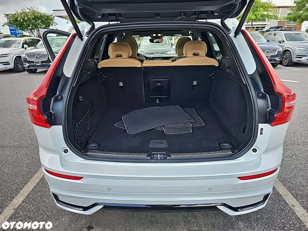 Volvo XC 60 B6 B AWD Geartronic RDesign - 12