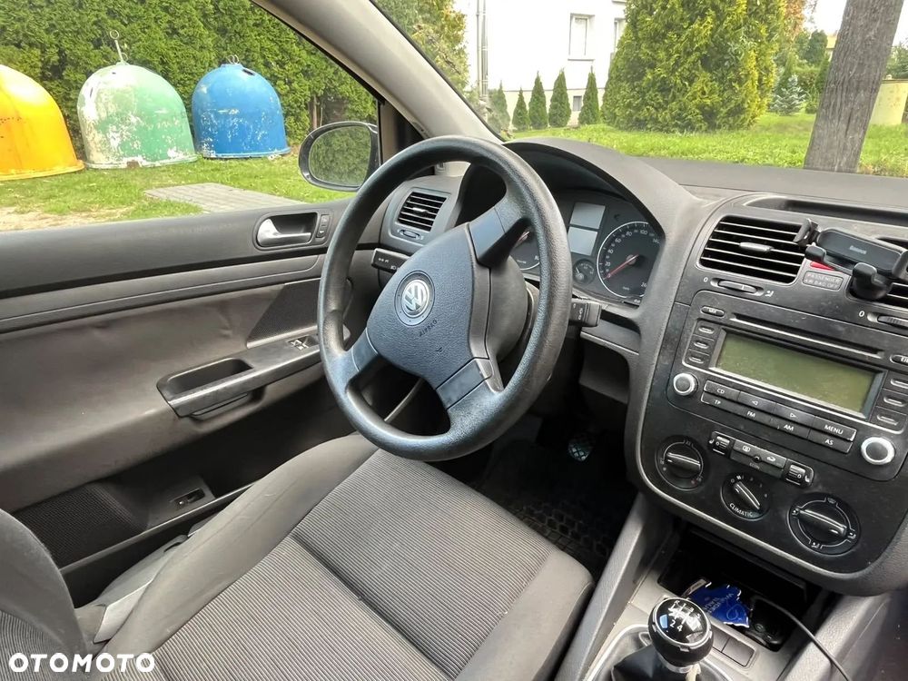 Volkswagen Golf - 8