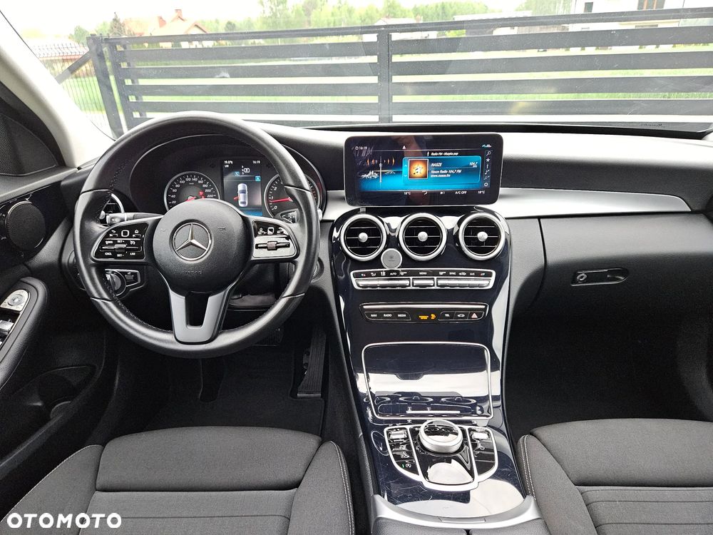 Mercedes-Benz Klasa C 160 Business Edition 9G-TRONIC - 9