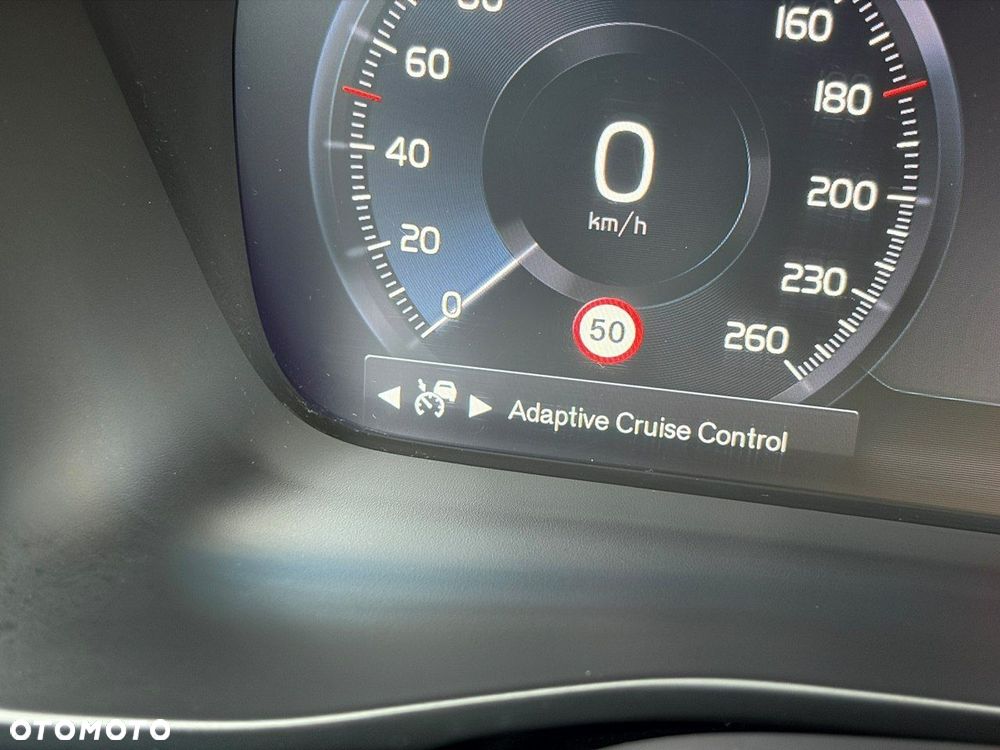 Volvo XC 40 T2 Momentum - 20