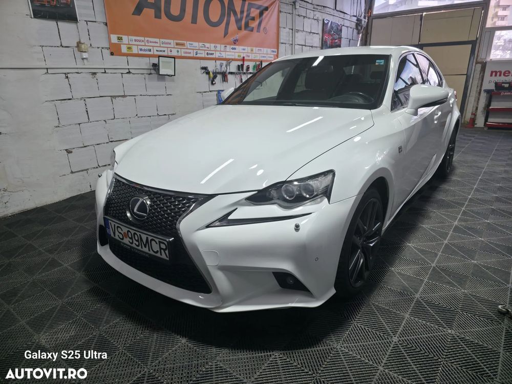 Lexus Seria IS 300h Aut. F Sport - 8