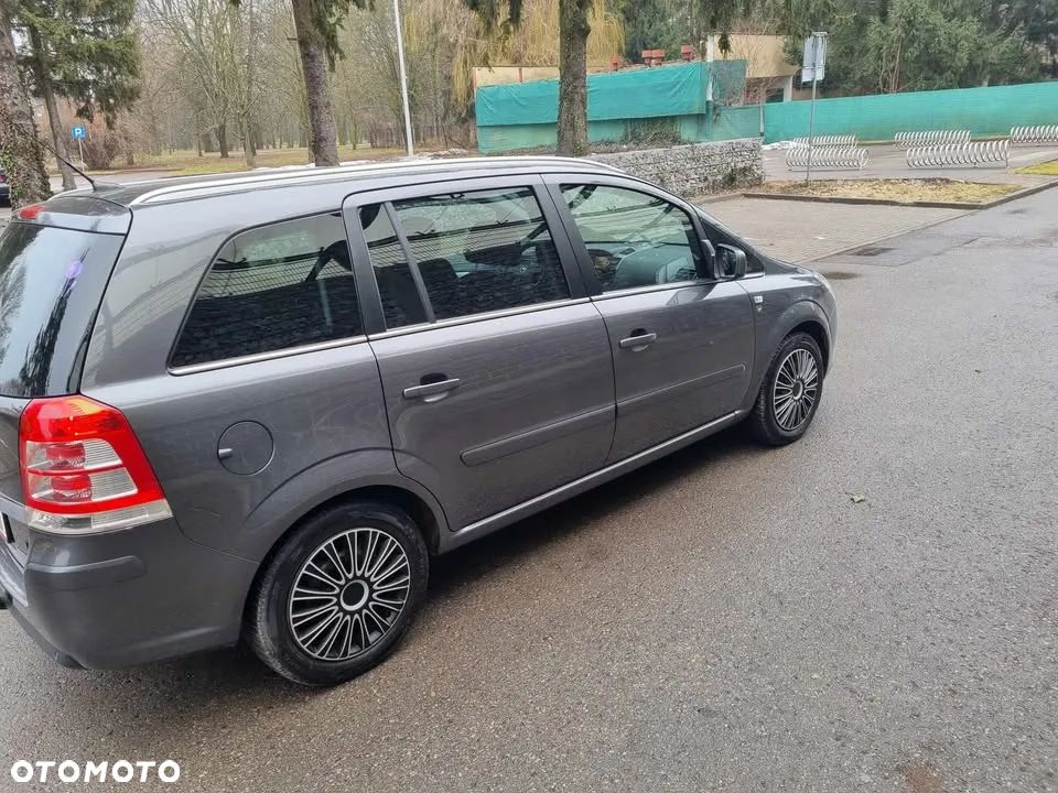 Opel Zafira - 5