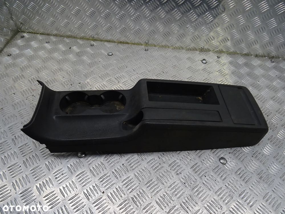 VW PASSAT B5 LIFT KOMBI 2.0 TDI TUNEL ŚRODKOWY - 1