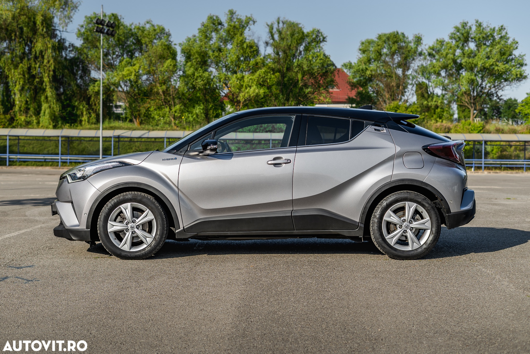 Toyota C-HR Hybrid Lounge - 11