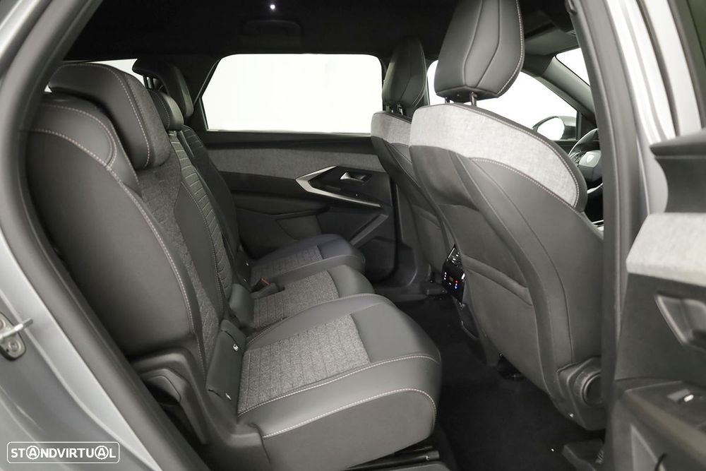 Peugeot 5008 1.2 Hybrid Allure e-DCS6 - 21