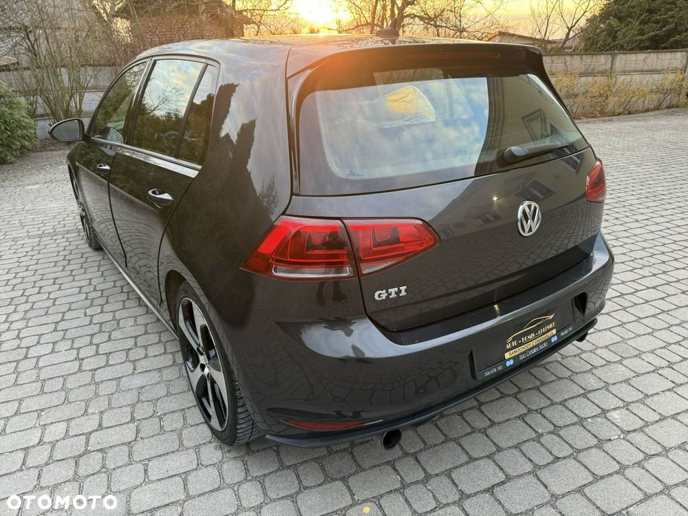 Volkswagen Golf 2.0 TSI BMT GTI Performance DSG - 26