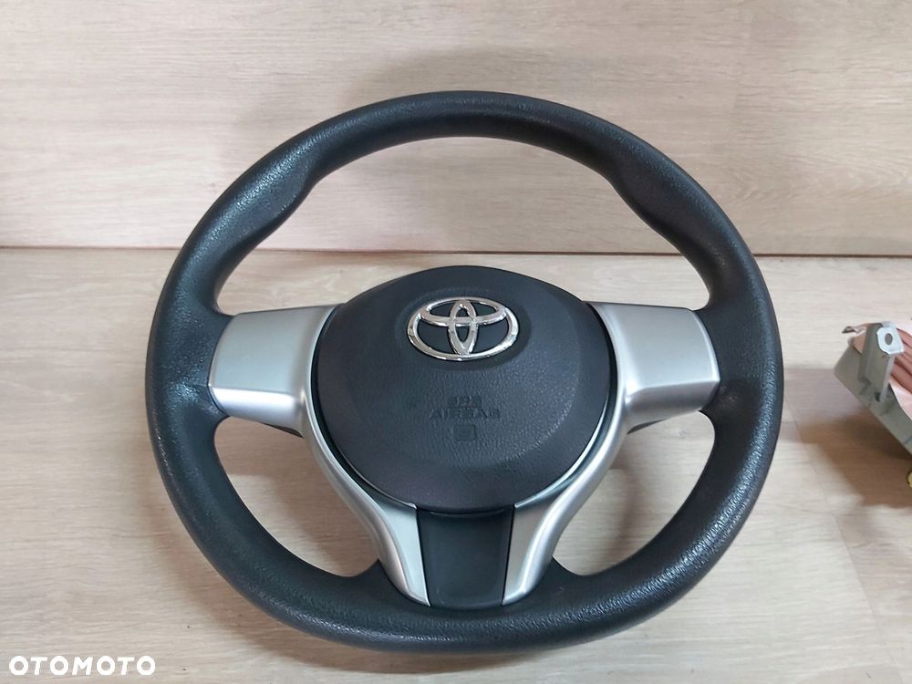 Toyota Yaris III Lift PODUSZKA AIR BAG kierowcy deska pas przód 2012r - 3