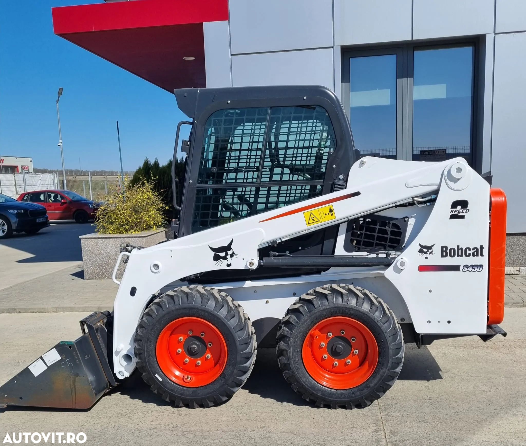 Bobcat S450 - 1