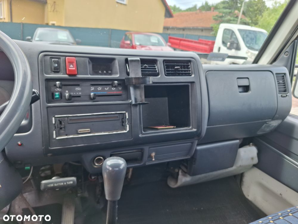Toyota Dyna - 14
