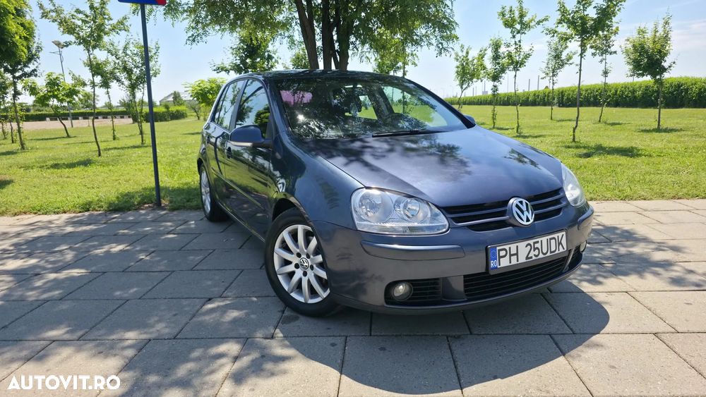 Volkswagen Golf - 1