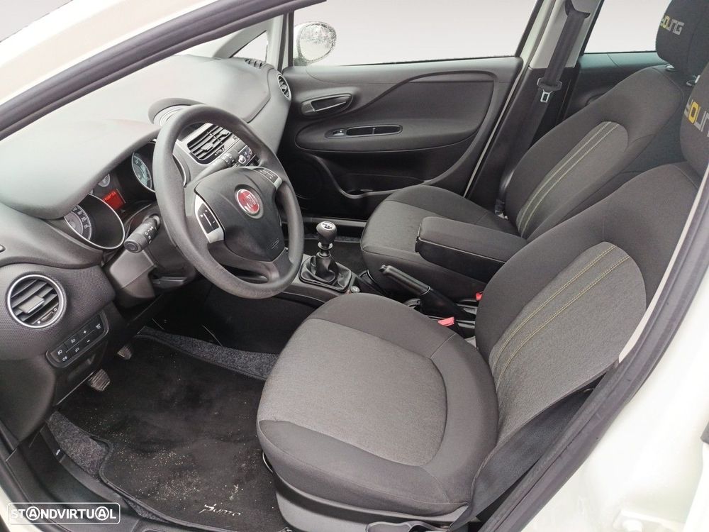 Fiat Punto 1.2 Young II S&S - 9