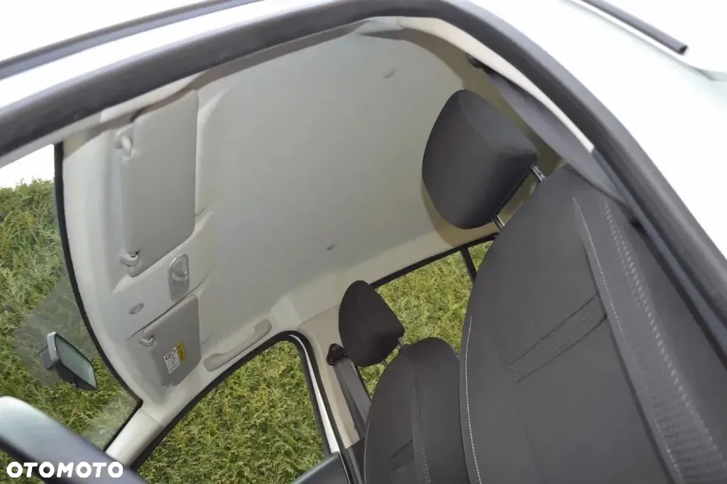 Dacia Sandero SCe 75 Comfort - 11