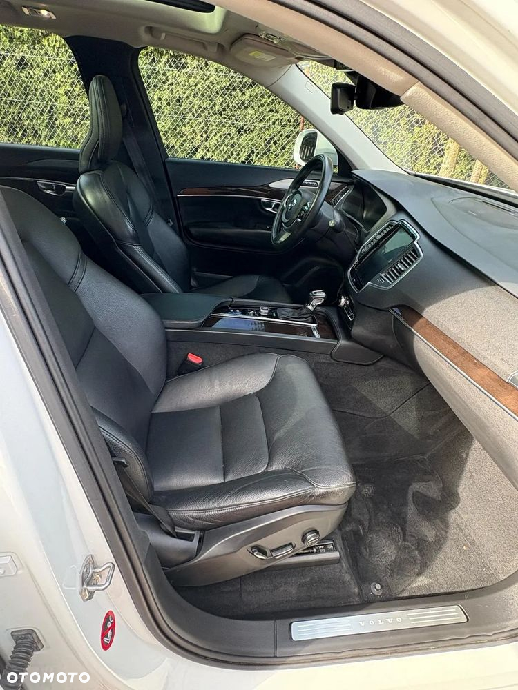 Volvo XC 90 T6 AWD Momentum 7os - 21