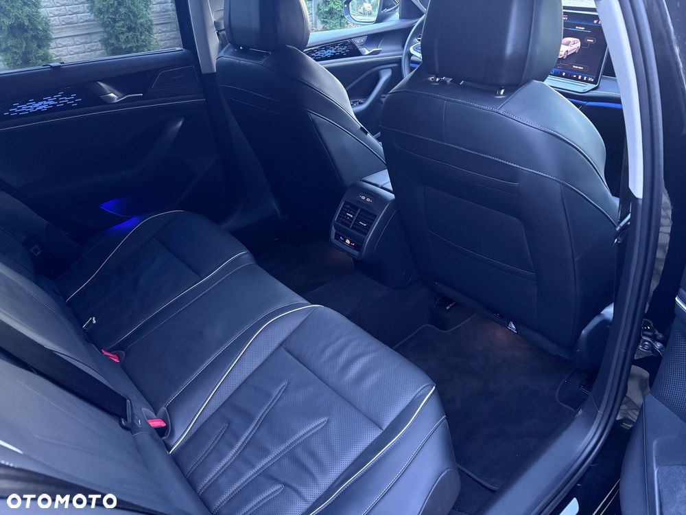 Volkswagen Passat 2.0 TDI SCR 4Mot Style DSG - 18