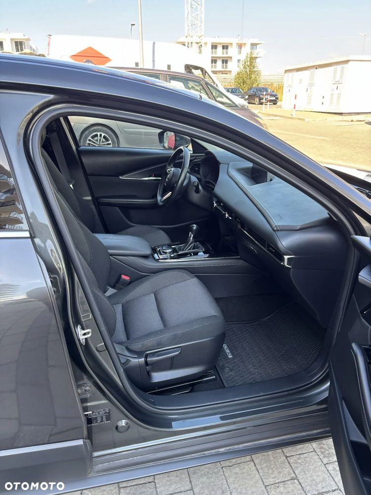 Mazda CX-30 2.0 mHEV Hikari 2WD - 12