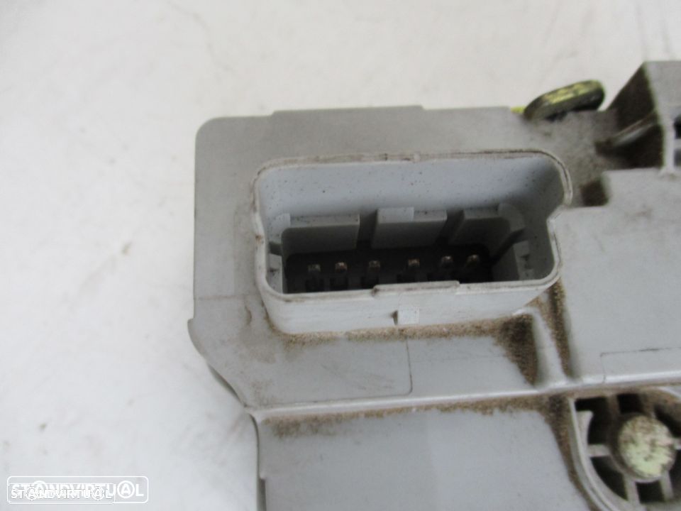 Fechadura da porta frente direito Peugeot 307 - 2