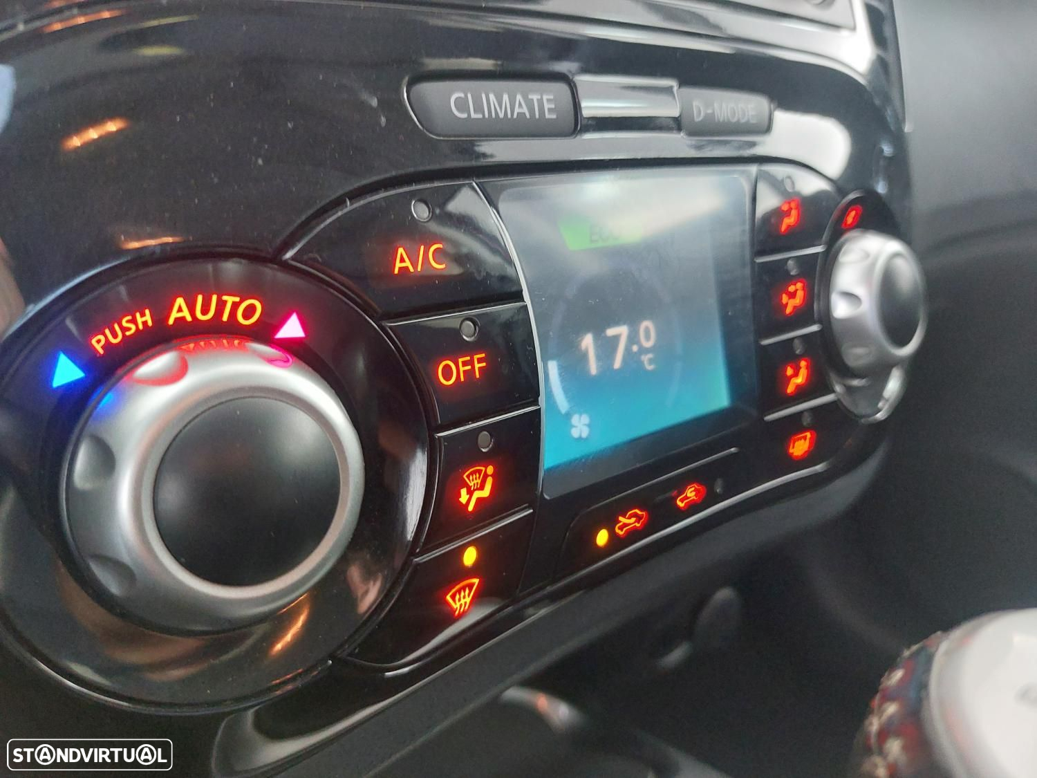 Nissan Juke 1.2 DIG-T N-Connecta - 22