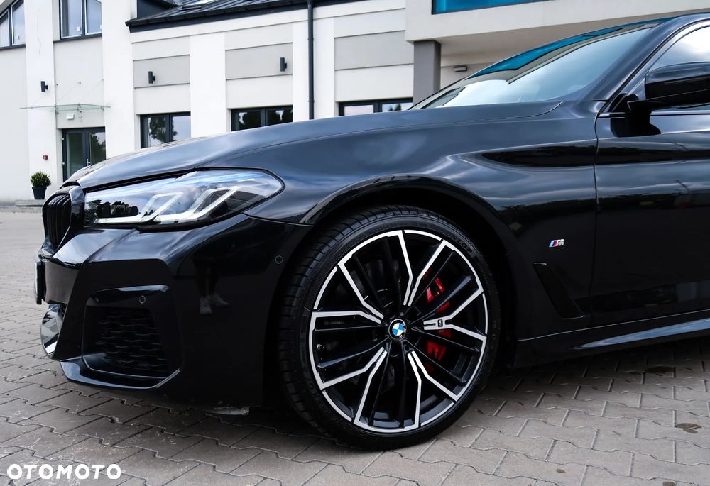 BMW Seria 5 540d xDrive mHEV M Sport sport - 3