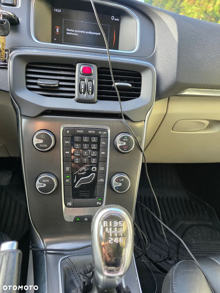 Volvo V40 D2 Kinetic - 10