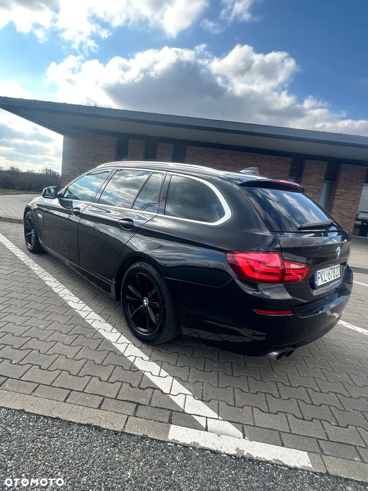 BMW Seria 5 520d Luxury Line - 12