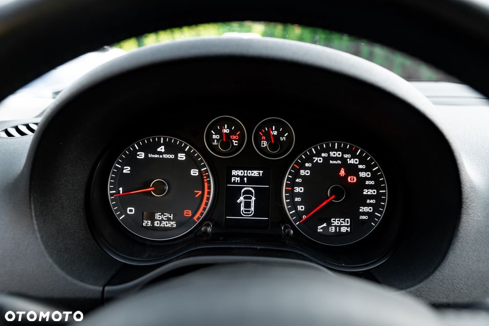 Audi A3 Sportback 1.6 Attraction - 27