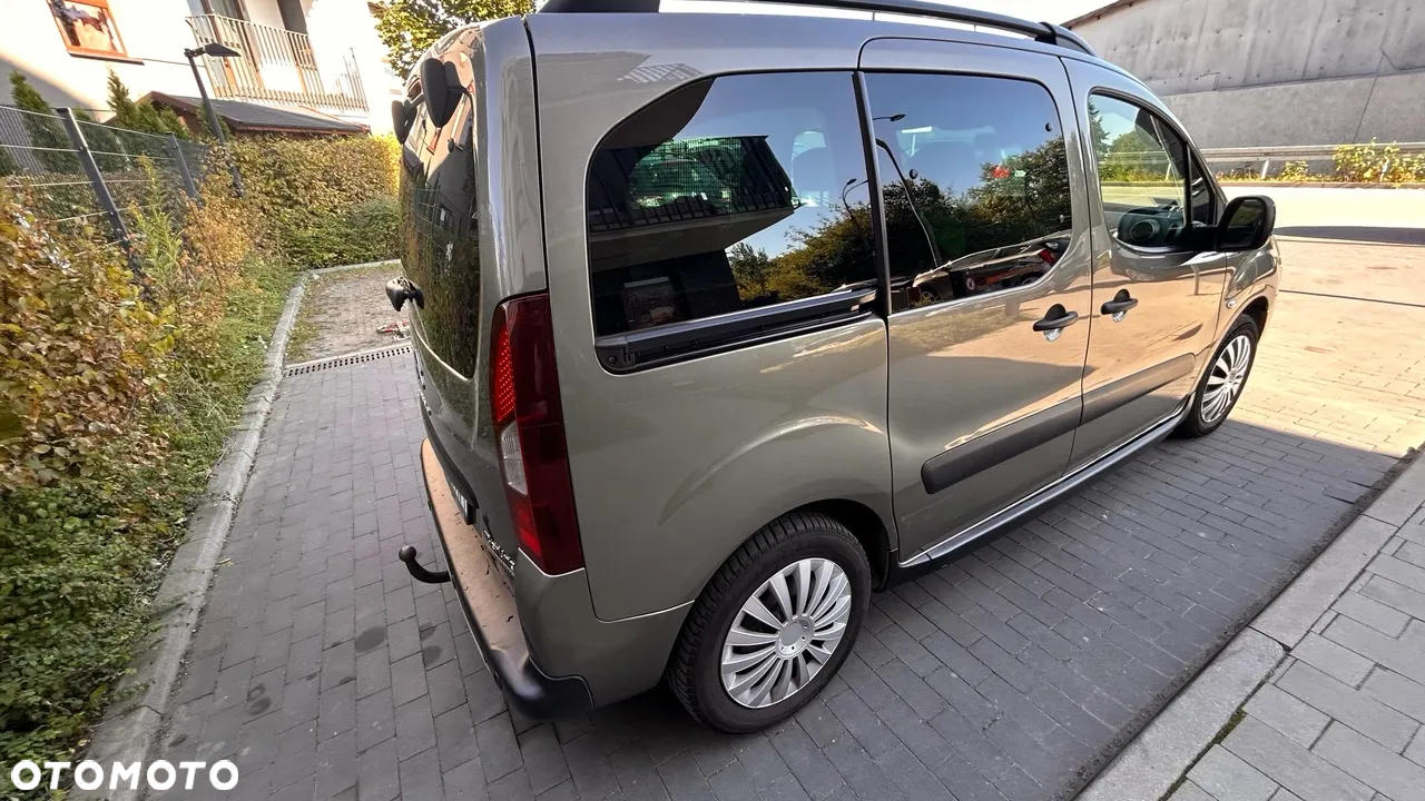 Citroën Berlingo ver-1-6-bluehdi-feel - 3