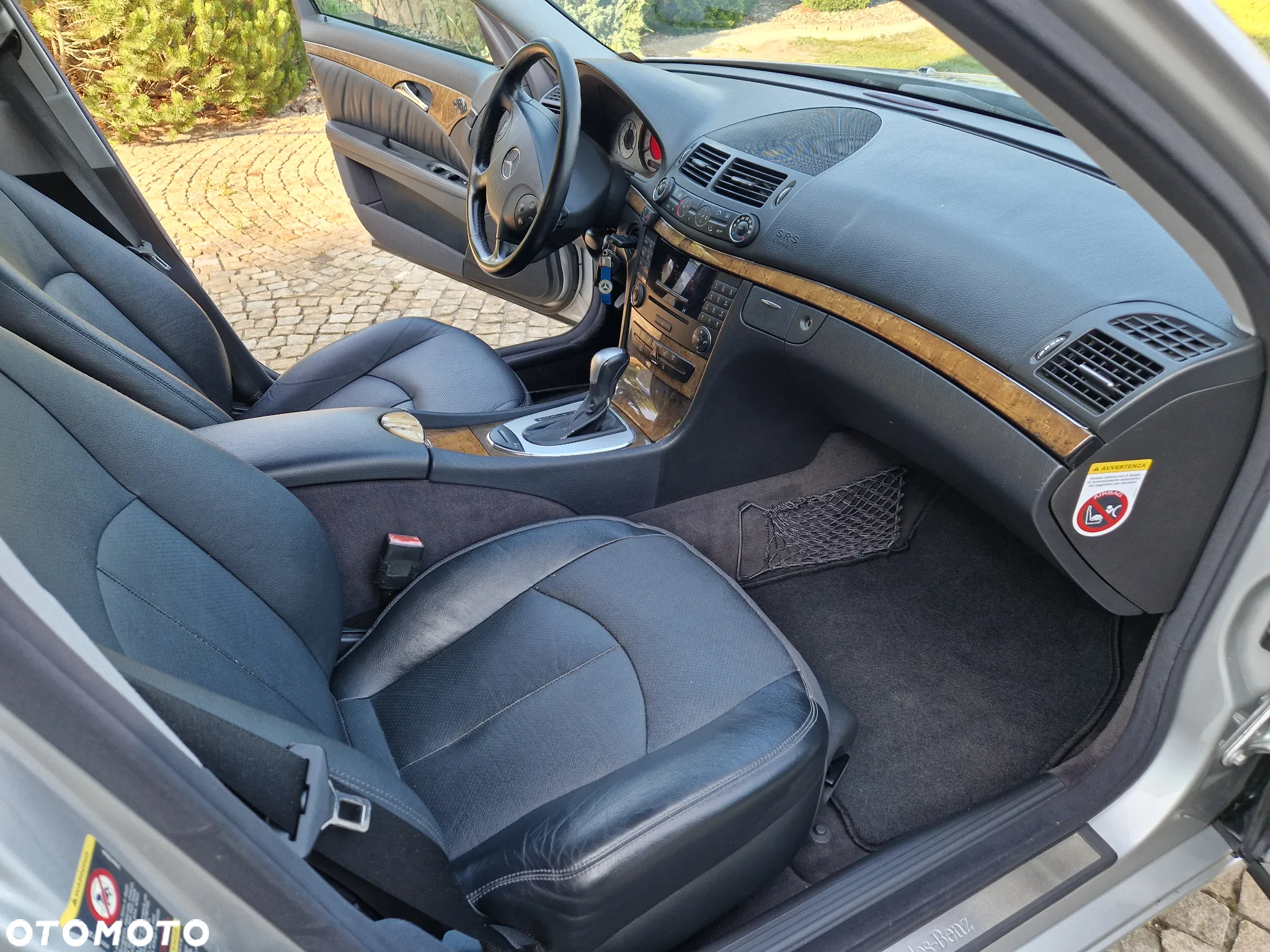 Mercedes-Benz Klasa E 220 T CDI Automatik Avantgarde - 18