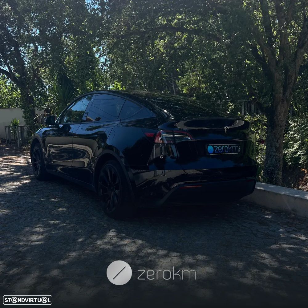 Tesla Model Y RWD - 2
