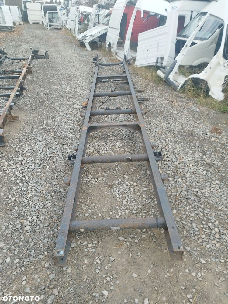 Rama Iveco Daily 2006r- 35C 50C bliźniak rozstaw osi 395 cm - 1