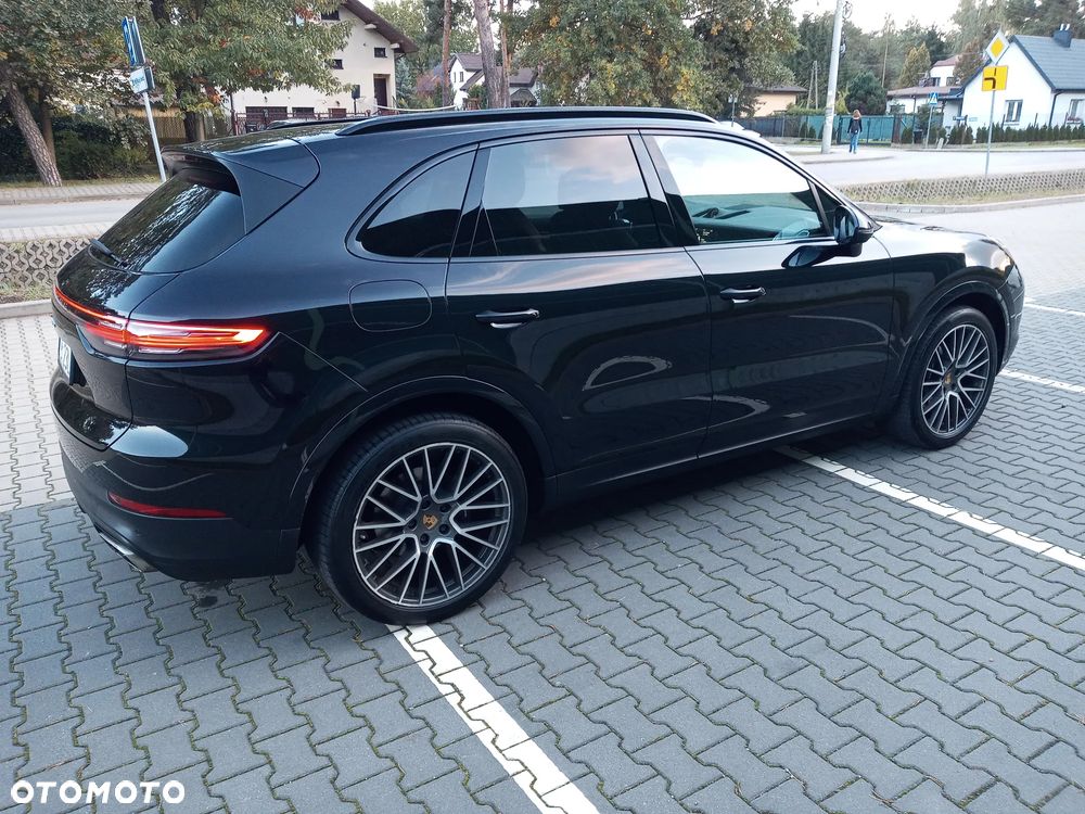 Porsche Cayenne Standard - 4
