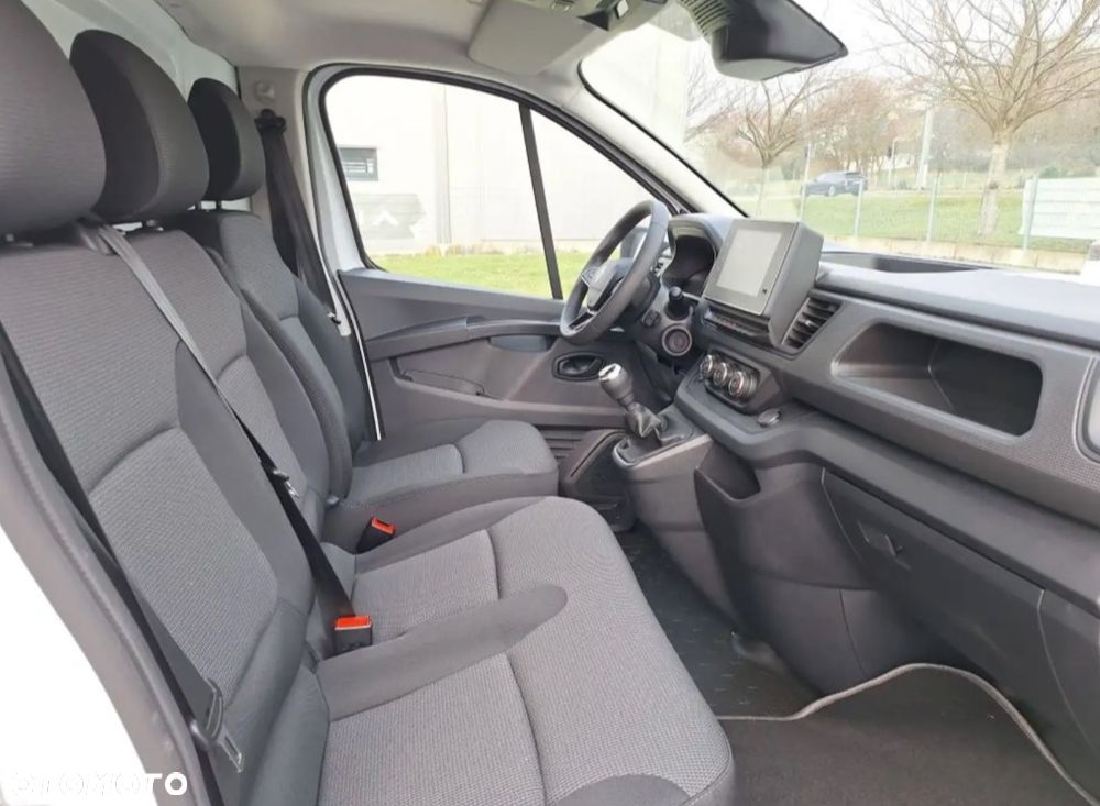 Renault Trafic Furgon L2H1 VAN - 8
